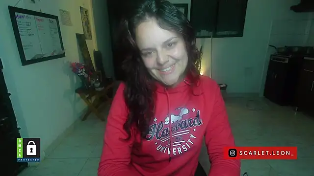 Scarletleon77 online show from 04-10-26, 11:42