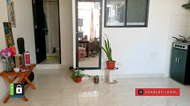 Scarletleon77 online show from 04-22-26, 04:08