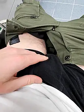 Snapshot of thesmiledoc chatting on 12-04-24, 09:13 thesmiledoc online show from 12-04-24, 09:13