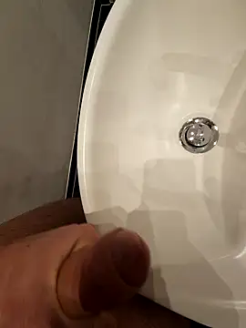 Snapshot of thesmiledoc chatting on 02-14-25, 10:36 thesmiledoc online show from 02-14-25, 10:36