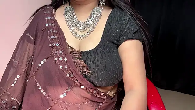 Snapshot of tigress_kashish chatting on 09-27-25, 06:57 tigress kashish online show from 09-27-25, 06:57