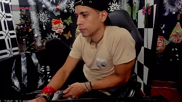 Brunocuttie94 online show from 11-08-25, 06:40