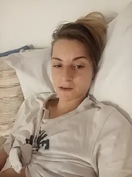 Cristina02 online show from 04-19-26, 06:10