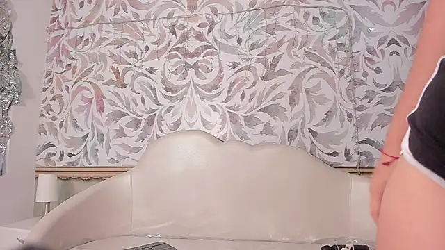 Snapshot of valentina_cortes72 chatting on 01-23-25, 11:26 valentina cortes72 online show from 01-23-25, 11:26