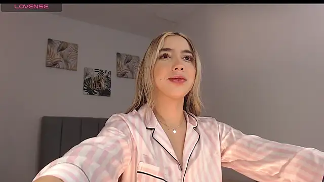 Marian se online show from 03-22-26, 02:15