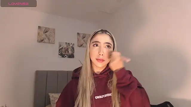 Marian se online show from 03-25-26, 01:44