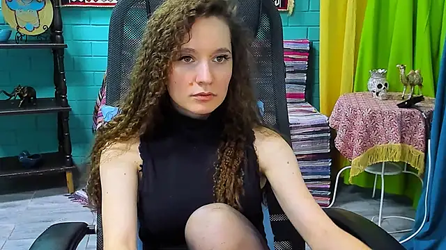 Snapshot of Miss_Barbara_ chatting on 02-24-25, 02:26 Miss Barbara online show from 02-24-25, 02:26