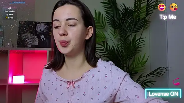 SweetieKendl online show from 02-18-26, 10:17