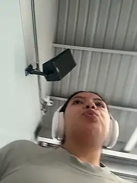 Nathcurly  online show from 04-21-26, 08:44