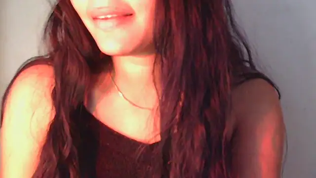 Snapshot of Sexy-Varsha chatting on 02-19-25, 12:00 Sexy-Varsha online show from 02-19-25, 12:00