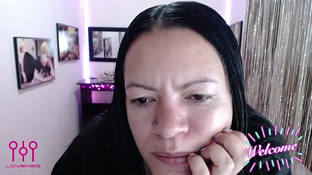 Cristal w online show from 10-30-25, 01:12