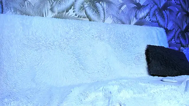 sweeeet poison online show from 11-08-25, 04:01