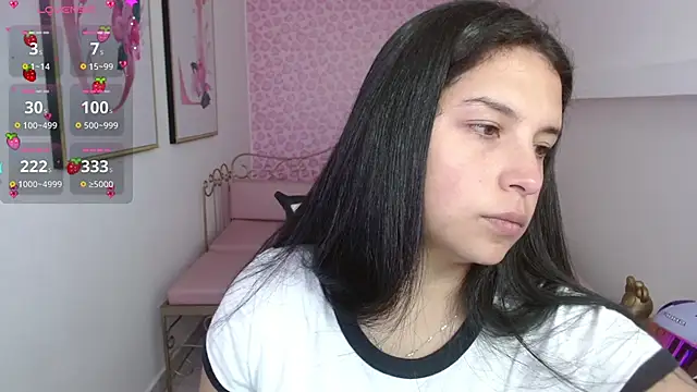 Snapshot of Small_naughty_ chatting on 06-02-26, 01:13 Small naughty online show from 06-02-26, 01:13