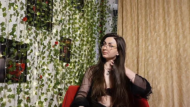 NaughtYHomemadE online show from 04-19-26, 11:09