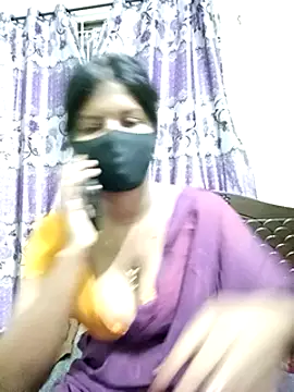 Snapshot of Anusri- chatting on 02-05-25, 06:04 Anusri- online show from 02-05-25, 06:04