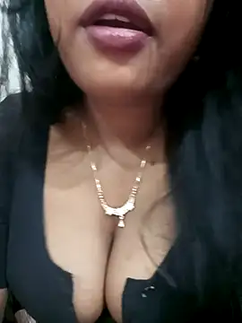 Snapshot of Anusri- chatting on 07-11-26, 08:00 Anusri- online show from 07-11-26, 08:00