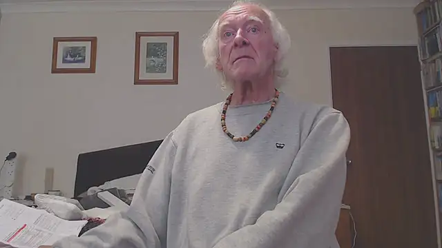 Snapshot of WaverlyKernow chatting on 02-24-25, 12:16 WaverlyKernow online show from 02-24-25, 12:16