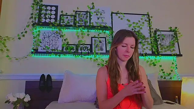 Real Tini online show from 02-08-25, 01:11