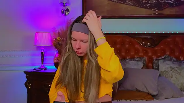 Real Tini online show from 01-08-26, 06:05