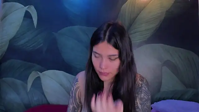 Snapshot of sweett_dirty chatting on 10-30-25, 12:28 sweett dirty online show from 10-30-25, 12:28