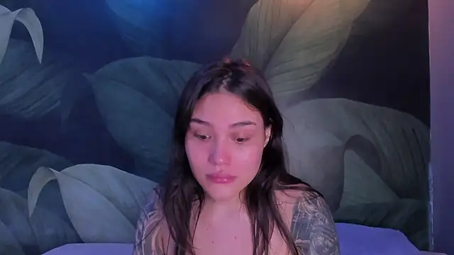 Snapshot of sweett_dirty chatting on 11-19-25, 12:27 sweett dirty online show from 11-19-25, 12:27