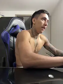 Snapshot of sendfer chatting on 12-31-24, 06:37 sendfer online show from 12-31-24, 06:37