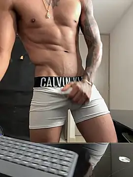 Snapshot of sendfer chatting on 01-06-25, 07:09 sendfer online show from 01-06-25, 07:09