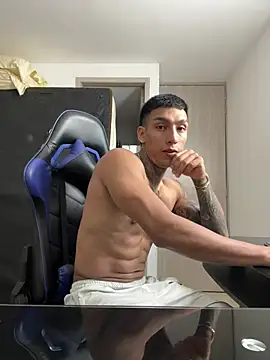 Snapshot of sendfer chatting on 02-12-25, 03:18 sendfer online show from 02-12-25, 03:18