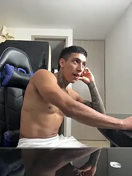 Snapshot of sendfer chatting on 02-17-25, 02:53 sendfer online show from 02-17-25, 02:53