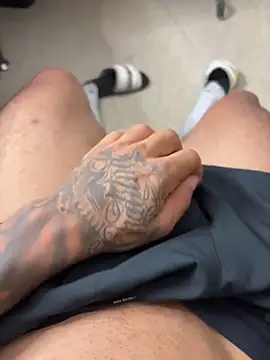 Snapshot of sendfer chatting on 02-26-25, 06:15 sendfer online show from 02-26-25, 06:15