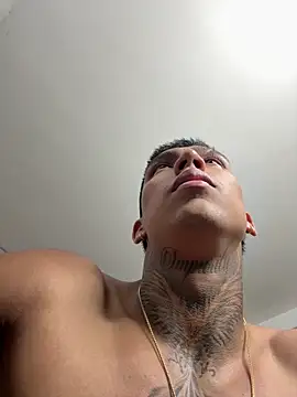 Snapshot of sendfer chatting on 03-01-25, 04:15 sendfer online show from 03-01-25, 04:15