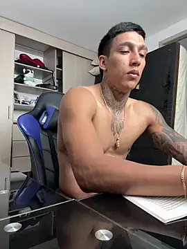 Snapshot of sendfer chatting on 03-07-25, 06:24 sendfer online show from 03-07-25, 06:24