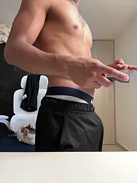 Snapshot of sendfer chatting on 09-10-25, 07:47 sendfer online show from 09-10-25, 07:47