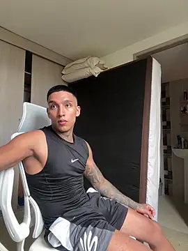 Snapshot of sendfer chatting on 10-09-25, 08:29 sendfer online show from 10-09-25, 08:29