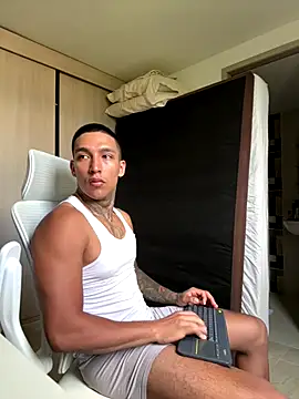 Snapshot of sendfer chatting on 11-19-25, 09:26 sendfer online show from 11-19-25, 09:26