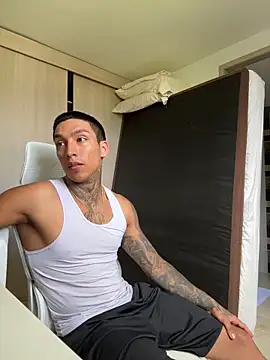 Snapshot of sendfer chatting on 12-03-25, 07:12 sendfer online show from 12-03-25, 07:12