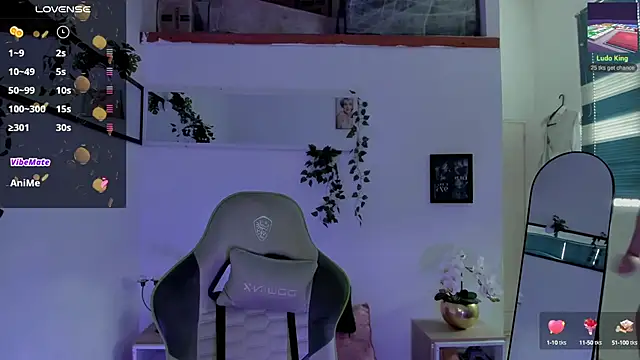 Snapshot of rosse_98_ chatting on 01-13-25, 10:03 rosse 98 online show from 01-13-25, 10:03