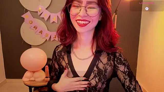 Snapshot of rosse_98_ chatting on 11-19-25, 12:27 rosse 98 online show from 11-19-25, 12:27