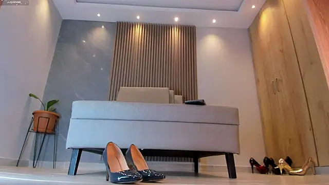 Katherinlevinee1 online show from 12-23-24, 10:44