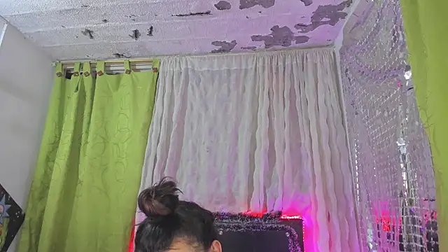 Snapshot of Megan_Miles02 chatting on 01-03-25, 06:33 Megan Miles02 online show from 01-03-25, 06:33