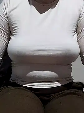 Elaa Su online show from 01-31-25, 10:21