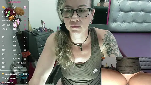 ViickySexy online show from 01-07-25, 10:52