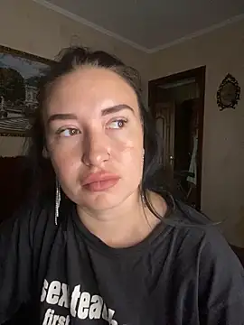 Roxana Bell online show from 06-10-26, 10:58