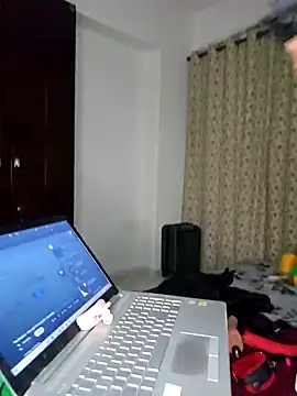 Snapshot of Blossam_07 chatting on 11-07-25, 12:38 Blossam 07 online show from 11-07-25, 12:38