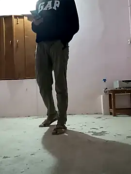 Snapshot of yours_smp chatting on 12-14-24, 12:33 yours smp online show from 12-14-24, 12:33