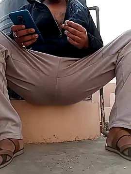 Snapshot of yours_smp chatting on 12-22-24, 09:22 yours smp online show from 12-22-24, 09:22