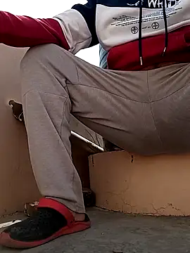 Snapshot of yours_smp chatting on 02-16-25, 09:04 yours smp online show from 02-16-25, 09:04