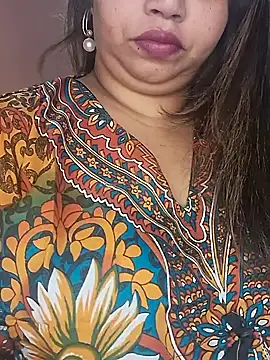 Snapshot of Ravina_patil1 chatting on 01-28-25, 10:12 Ravina patil1 online show from 01-28-25, 10:12