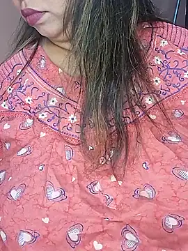 Snapshot of Ravina_patil1 chatting on 02-06-25, 02:48 Ravina patil1 online show from 02-06-25, 02:48