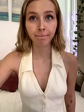 LunaRase online show from 10-07-25, 09:28